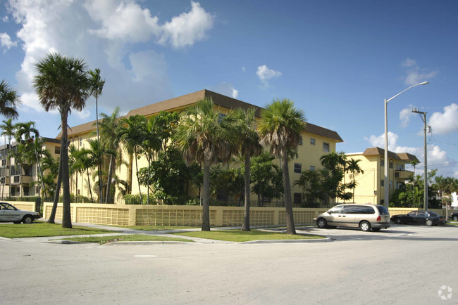Building Photo - Devon Apartments