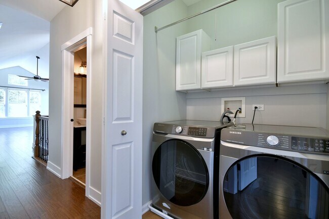 Building Photo - 982 Indigo Ct