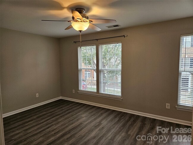 Building Photo - 10427 Alexander Martin Ave