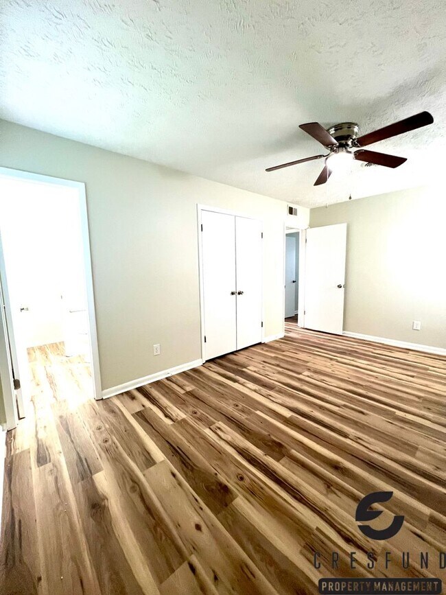 Building Photo - 3529 Torbay Dr