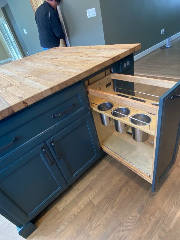 Building Photo - 1732 Castleman Rd