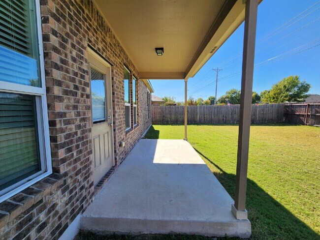 Building Photo - You do not want to miss out on this amazing 3-bedroom home in the Alta Vista area of Temple.  Thi...