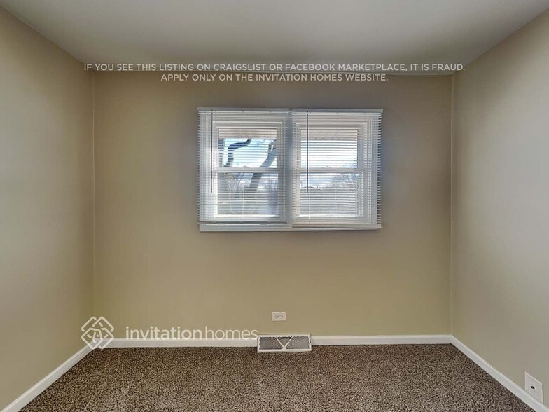 Building Photo - 26W064 Harrison St