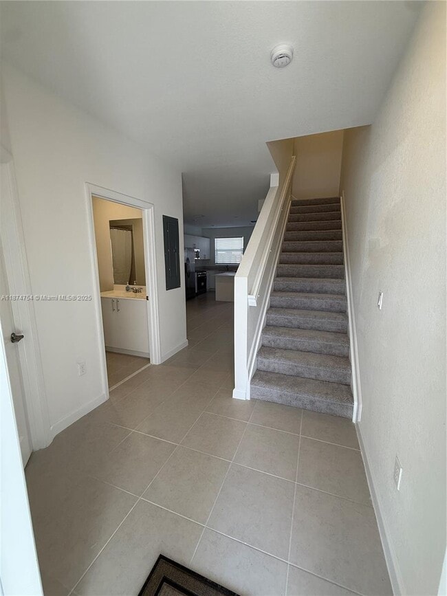 Building Photo - 35630 SW 178th Ct