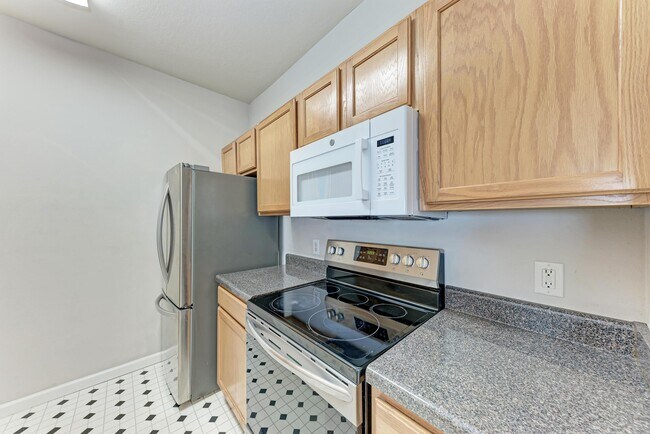 Building Photo - 4802 51st St W