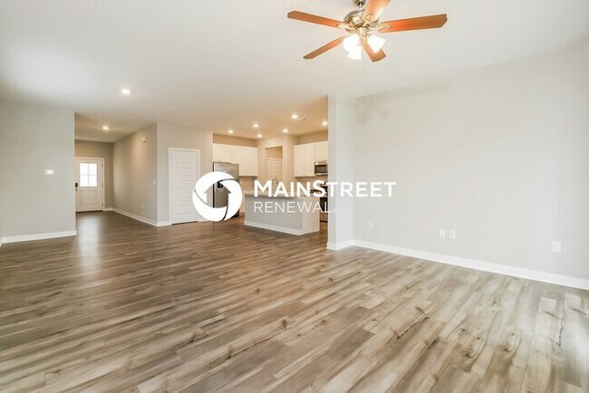 Building Photo - 5 Bedroom Pet-Friendly Home in Pendleton, ...