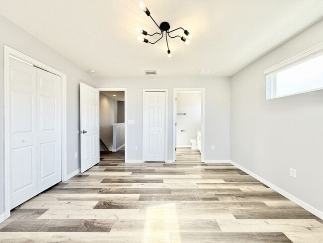 Building Photo - 7031 White Treetop Pl