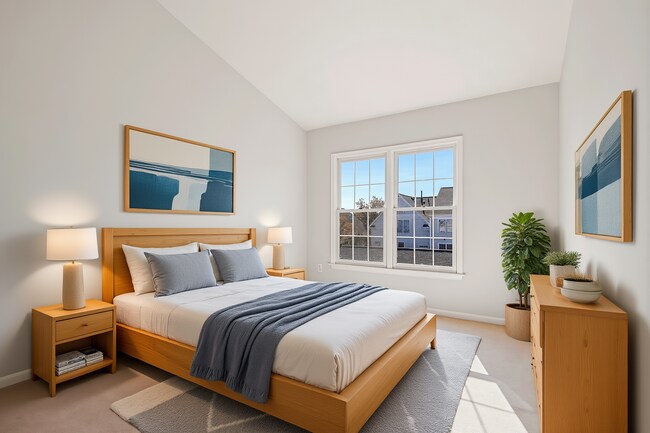 Building Photo - 1022 Crestfield Dr