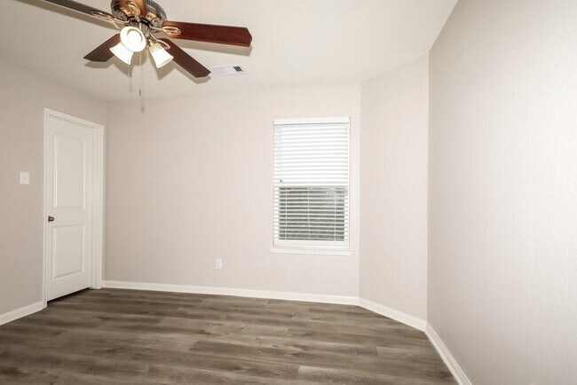 Building Photo - 22707 Overland Bell Dr