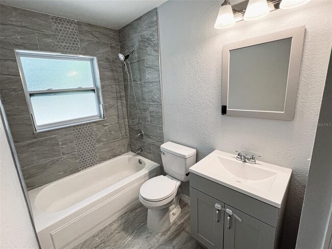 Building Photo - 307 Seminole Ave