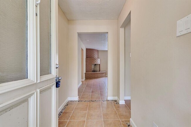 Building Photo - 24815 Spring Creek Dr