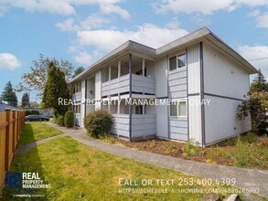 Building Photo - 6451 S Stevens St
