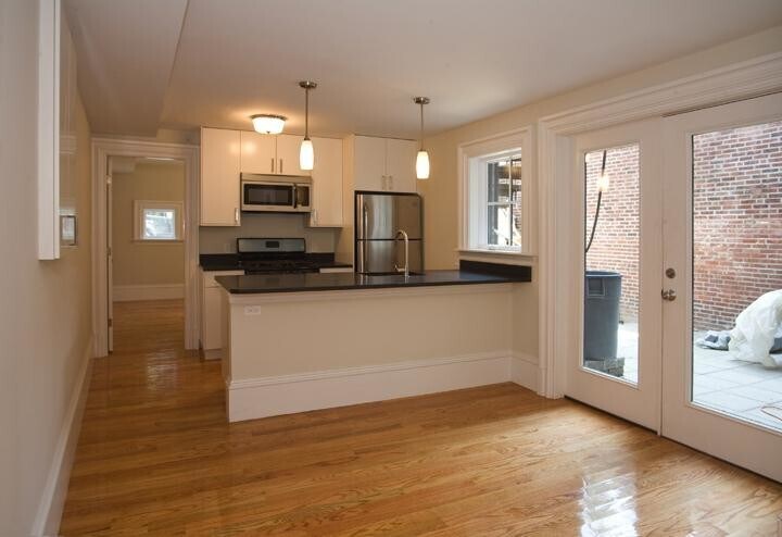 Primary Photo - 659 Massachusetts Ave