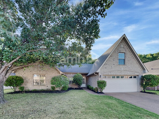 Building Photo - 1679 Farkleberry Dr