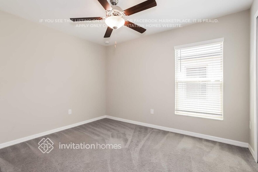 Building Photo - 1545 Blue Rose Dr