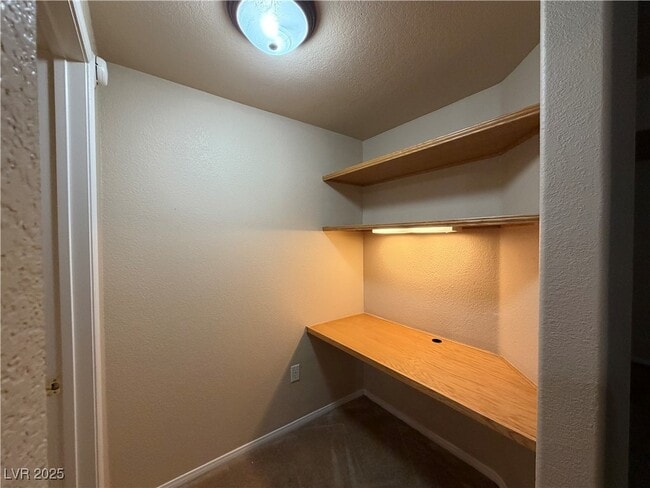 Building Photo - 9975 Peace Way