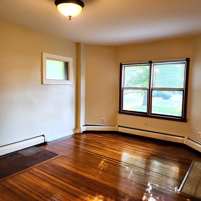 Building Photo - 121 McKinley Pkwy