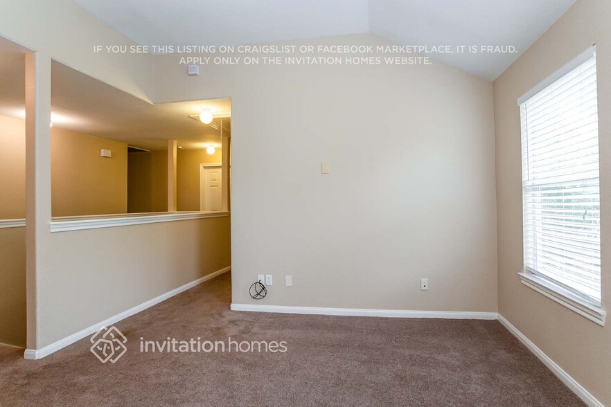 Building Photo - 3529 Stonehenge Dr