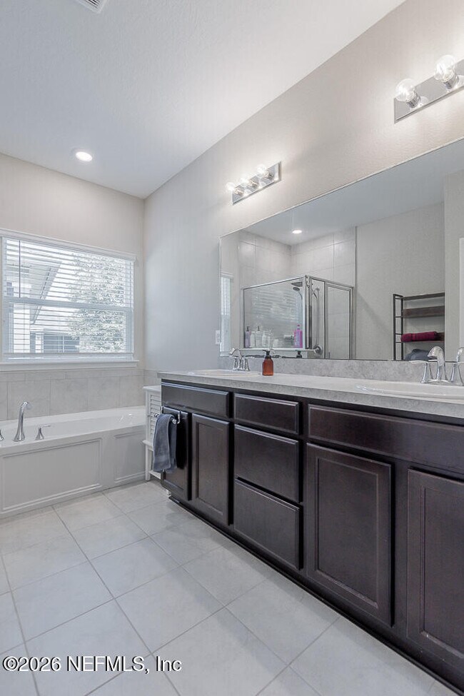 Building Photo - 5615 Kellar Cir