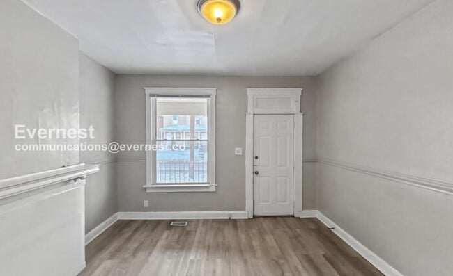 Building Photo - 100 N Central Ave