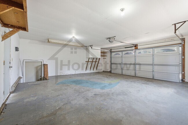 Building Photo - 4424 W Redding Rd