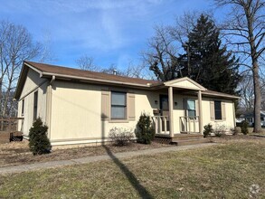 Building Photo - 1341 Rose Bower Ave