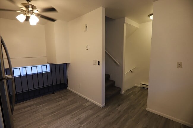 Building Photo - 257 Canby St