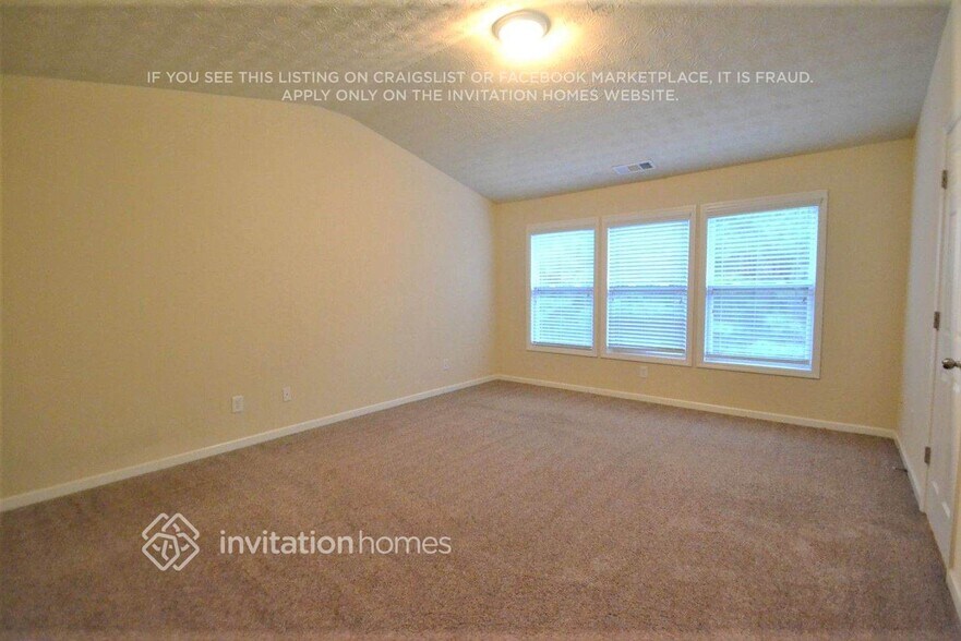 Building Photo - 915 Tamarisk Pl