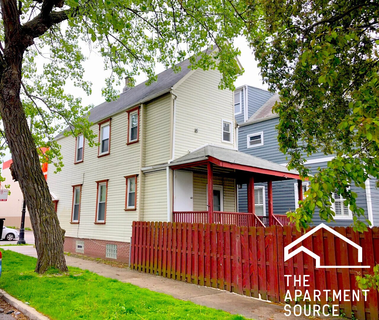 Building Photo - 2856 N Western Ave