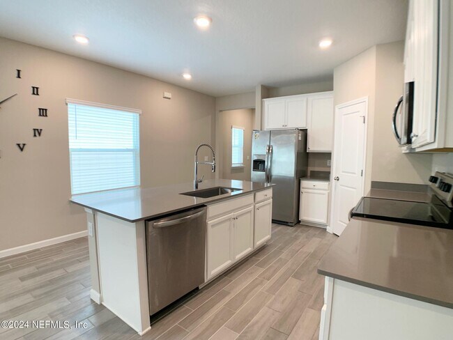 Building Photo - 7374 Hilladale Creek Ln