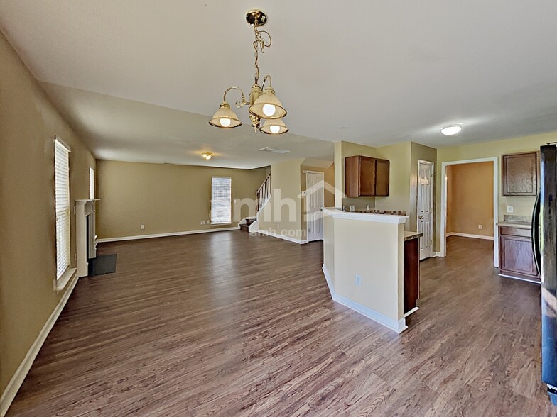 Building Photo - 4027 Cadence Dr