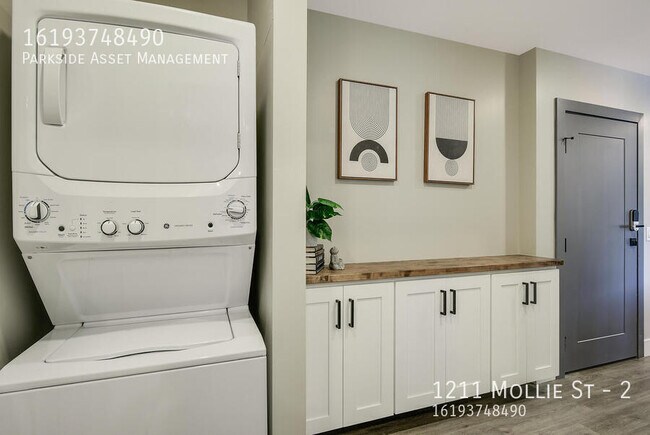 Building Photo - 1211 Mollie St