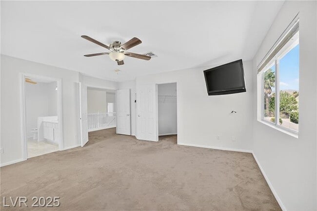 Building Photo - Exquisite 5-bed, 3-bath home w/ spacious 3-car garage offers luxurious living & effortless entert...