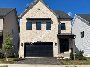 Building Photo - 41684 Carefree Court