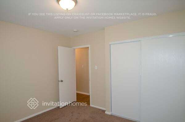 Building Photo - 3310 N Golden Ave