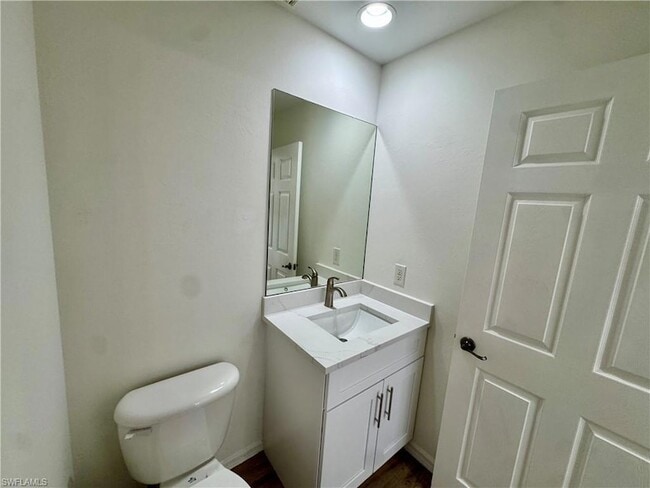 Building Photo - 3255 Tamara Dr