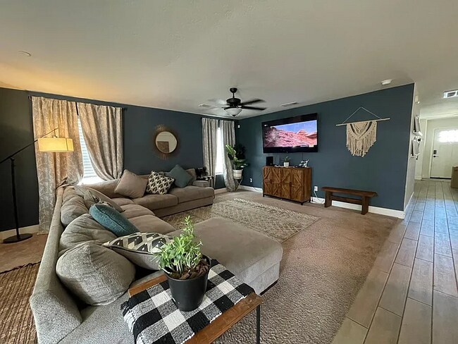 Building Photo - 2520 S Spruce St