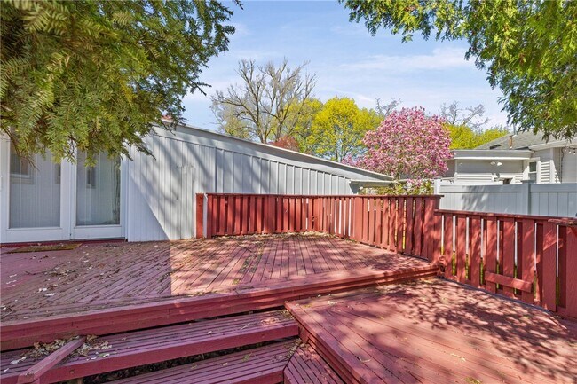 Building Photo - 130 Brooklawn Dr