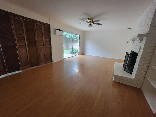 Building Photo - 13533 Leadwell St