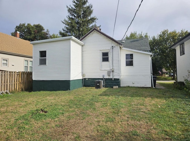 Building Photo - Cozy 3 Bedroom in Southside Council Bluffs!