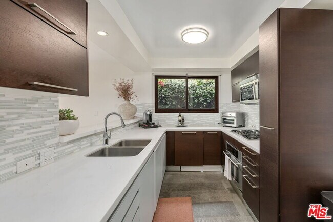 Building Photo - 25143 Malibu Rd