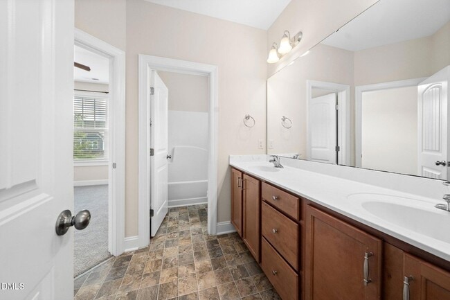 Building Photo - 316 Rapport Dr
