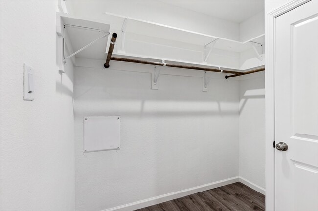 Building Photo - 1319 E 35th St