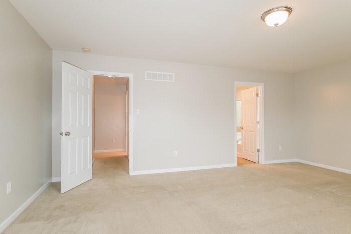 Building Photo - 2710 Valley Brook Dr