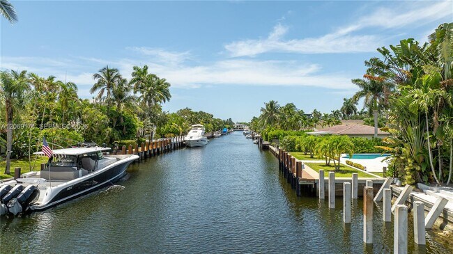Building Photo - 330 Coconut Isle Dr