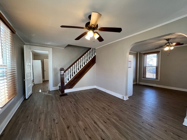 Building Photo - 3 bedroom 1.5 bathroom