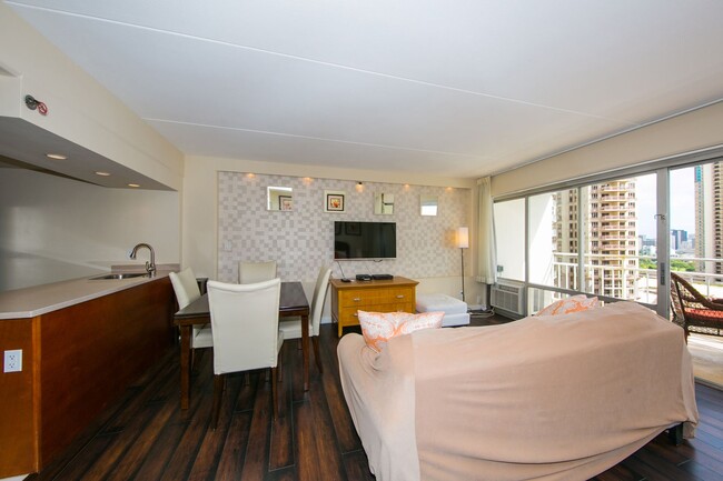 Building Photo - ILIKAI 1430 -Prime Living in Waikiki -