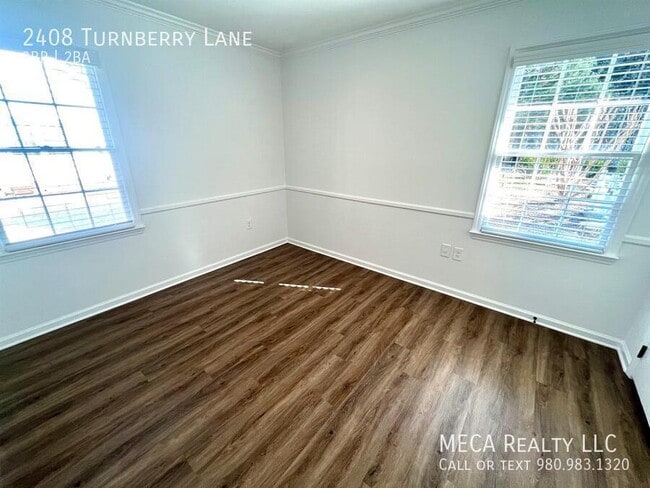 Building Photo - 2408 Turnberry Ln