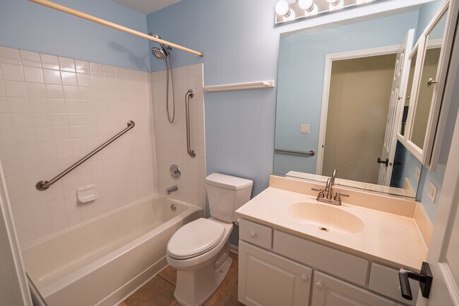 Building Photo - 2673 S Embers Ln