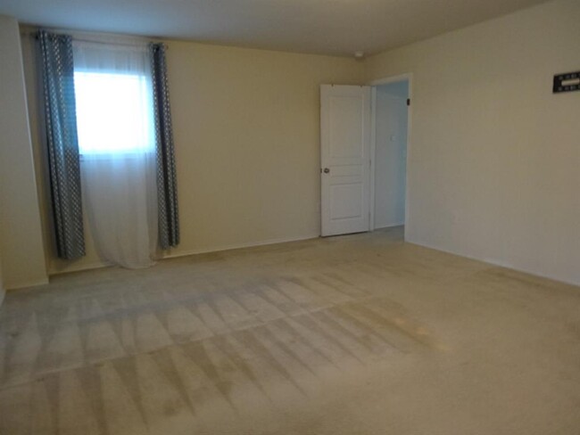 Building Photo - 4418 Windmill Run Dr